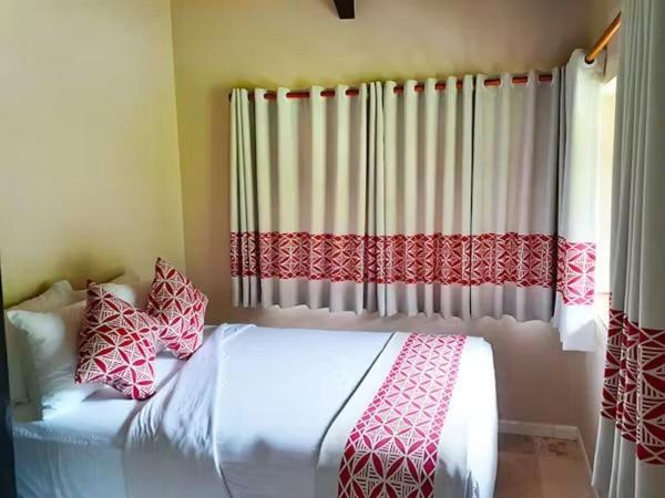 Survivor Samoa Beach Resort Falelatai Екстер'єр фото